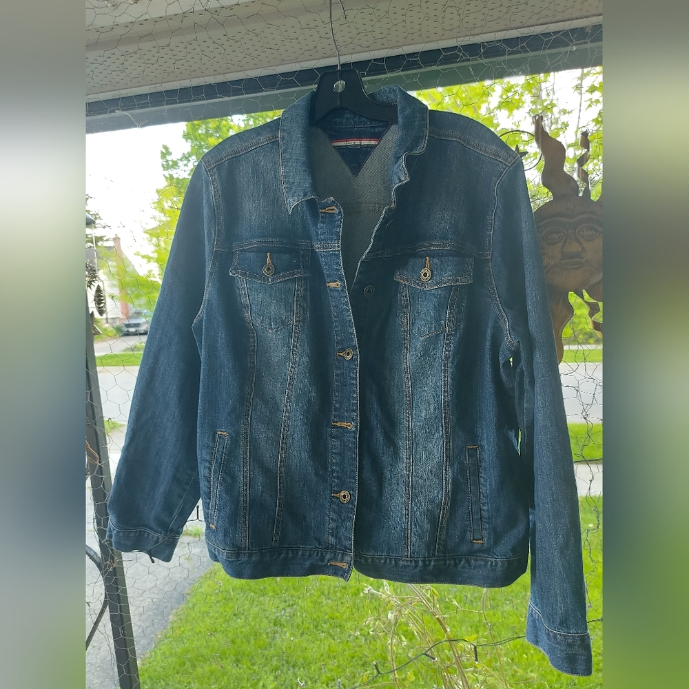 🧥 Tommy Hilfiger Denim Jacket – XXL – Slight Stretch! 🧥